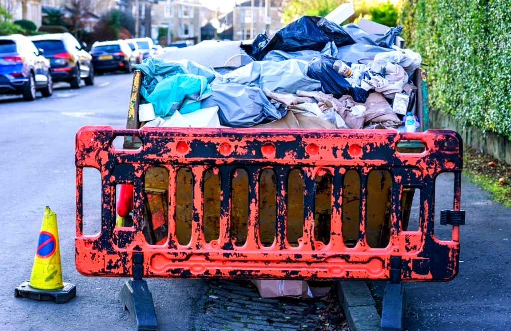 Rubbish Removal Services in Stiff Street